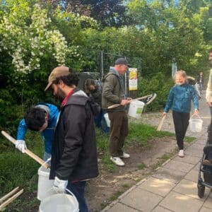 Teilnehmer vom Cleanup Walk mit Patagonia